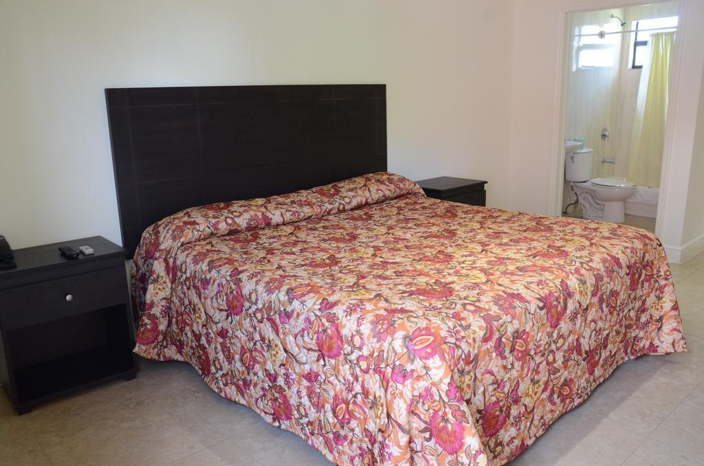 Carl'S El Padre Motel Miami Zewnętrze zdjęcie